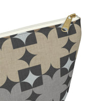 World's Fair Accessory Pouch w T-bottom in Brown